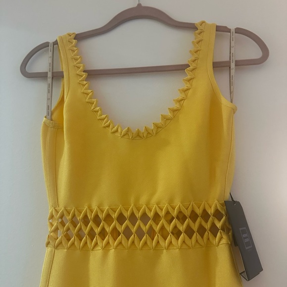 NWT Herve Leger Anais midi Dress in Radiant Sun. - Picture 6 of 12